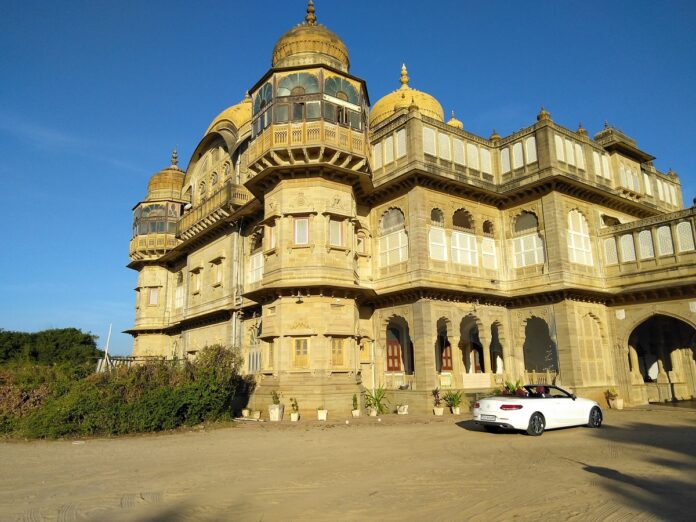 Vijay Vilas Palace, Mandvi