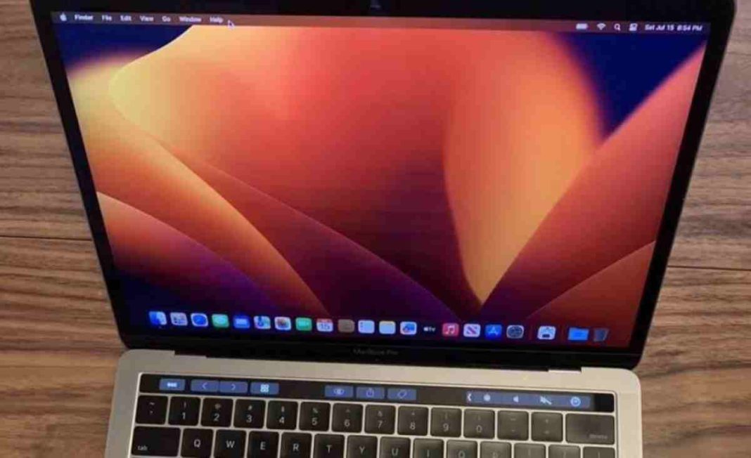 Apple MacBook